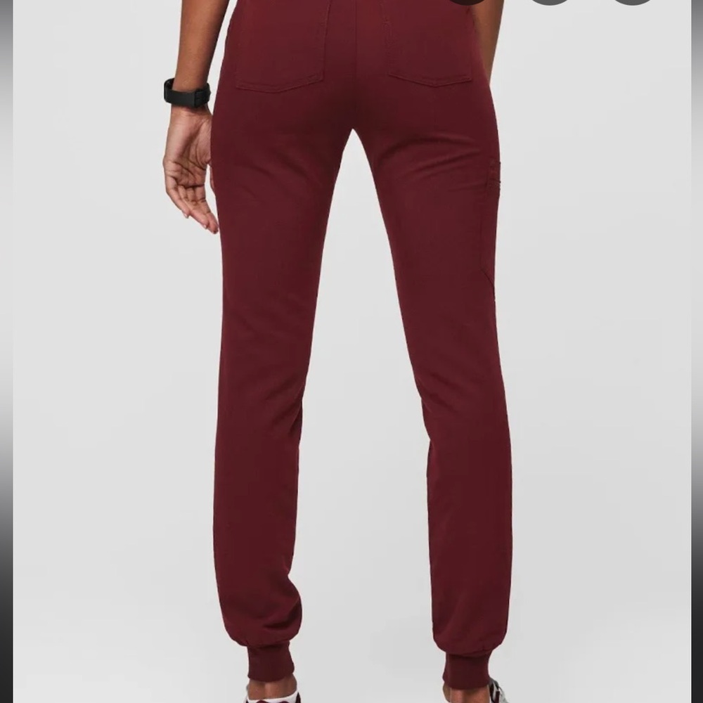 Figs Zamora High Waisted  Petite Joggers size Medium Scrubs